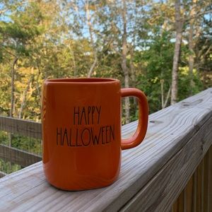 HAPPY HALLOWEEN Rae Dunn mug